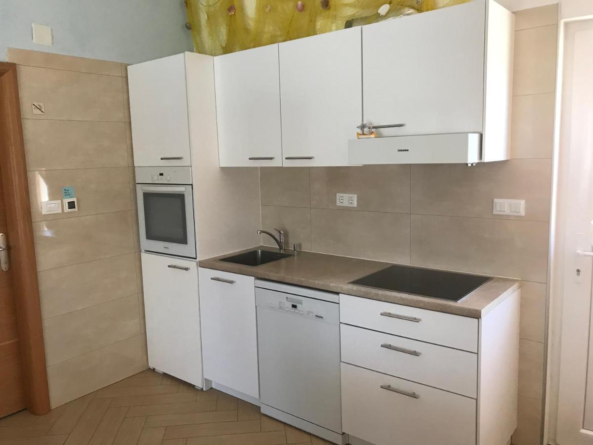 Apartment Klara คิร์ก ภายนอก รูปภาพ